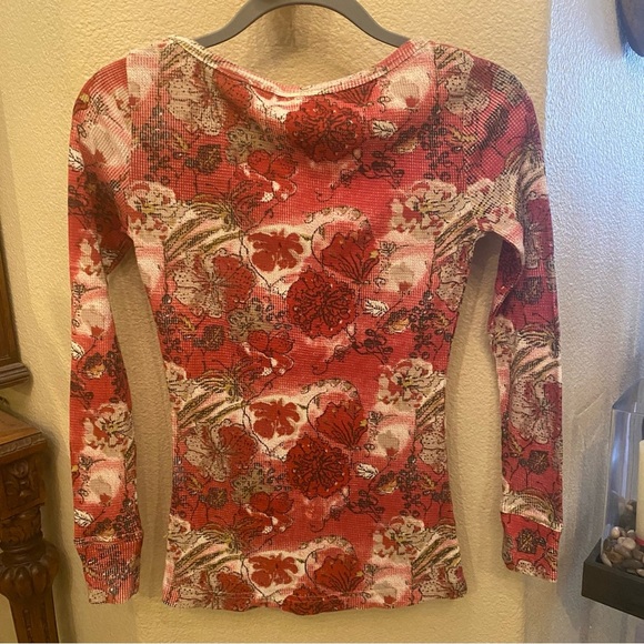 THE NORTH FACE Red Floral Thermal Long Sleeve Top Size XS - Picture 4 of 7